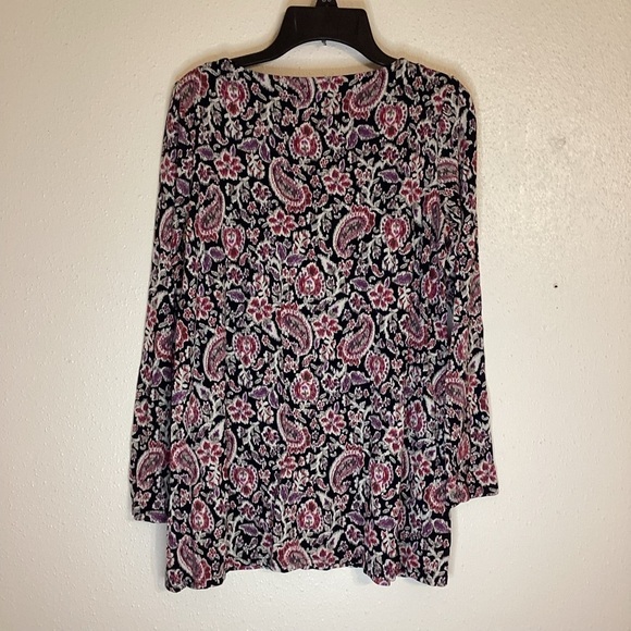 J.Jill Wearever Collection Top Tunic Black Floral - Picture 2 of 7